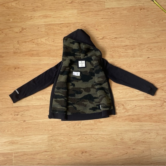 Abercrombie & Fitch Youth Black Hoodie Jacket Camo Lined Sherpa Size 13/14 - Picture 3 of 7